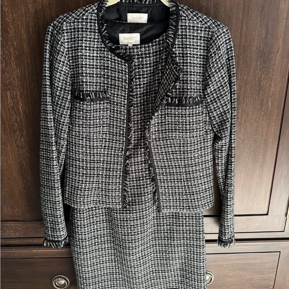 Bouclé Black and White Women's Jacket by Le Suit
